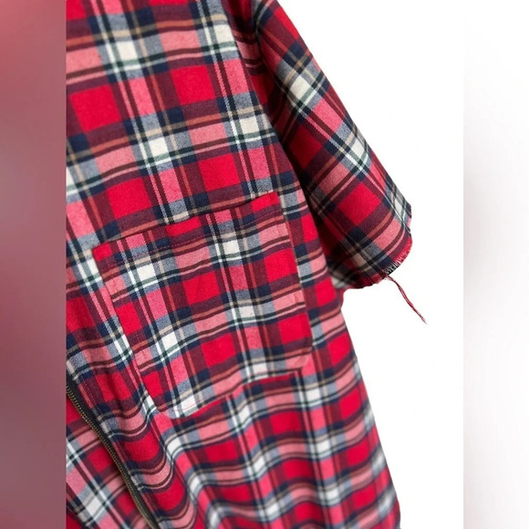 Homme + Femme • Red Plaid Zip Down Short Sleeve - Picture 7 of 7